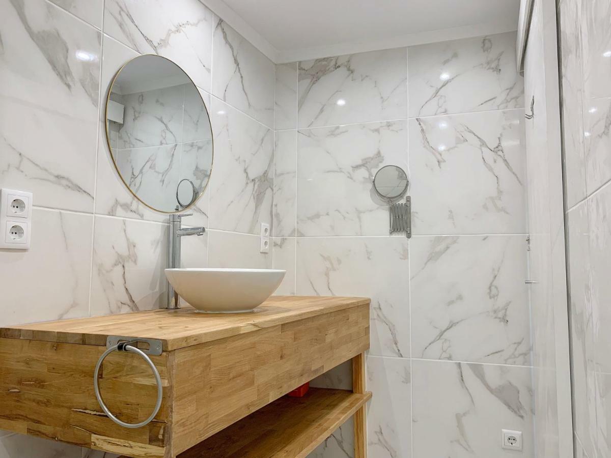 Martim Moniz Studio Apartments - By Lu Holidays Lisbon Exterior photo